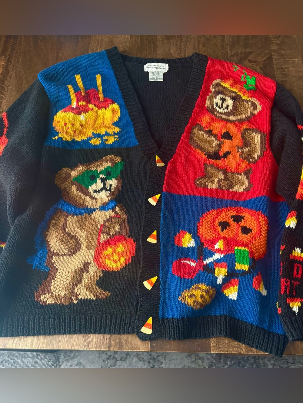 VTG 1990s Halloween Bear knit cardigan designed by Alexandra Bartlett  SZ 3X